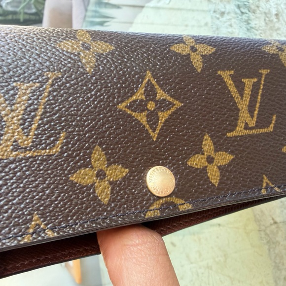 Louis Vuitton Sarah Wallet (L&L) - Picture 10 of 16